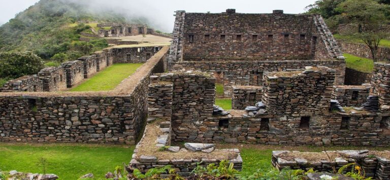 Choquequirao Trek 4 Días